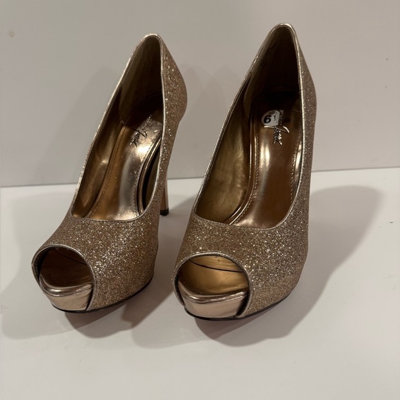 Jacqueline Ferrar Women’s Metallic Gold Glitter Peep Toe Shimmer Heel Shimmer - Picture 1 of 8